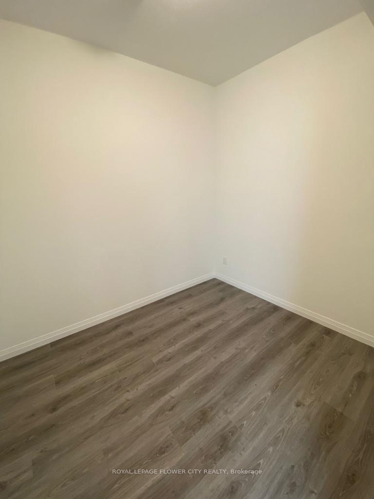 Photo 14 of Unit 402, 108 Garment Street, Kitchener, City Commercial Core — HOMEH