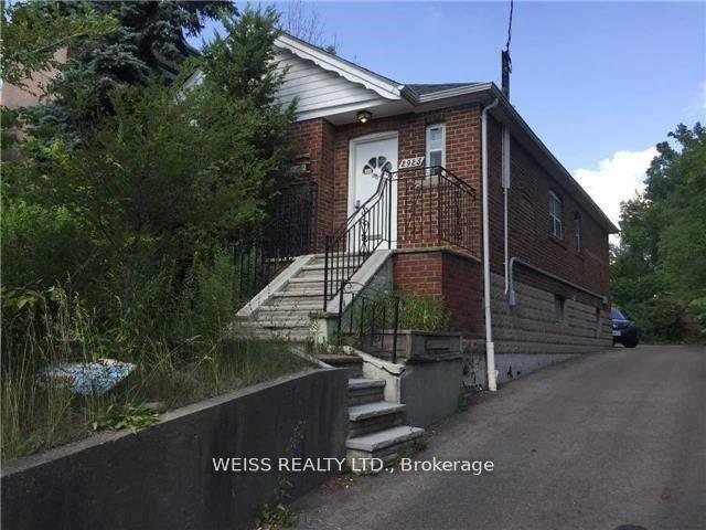 Photo 1 of 2925 Bathurst Street, Toronto, Bedford Park-Nortown — HOMEH