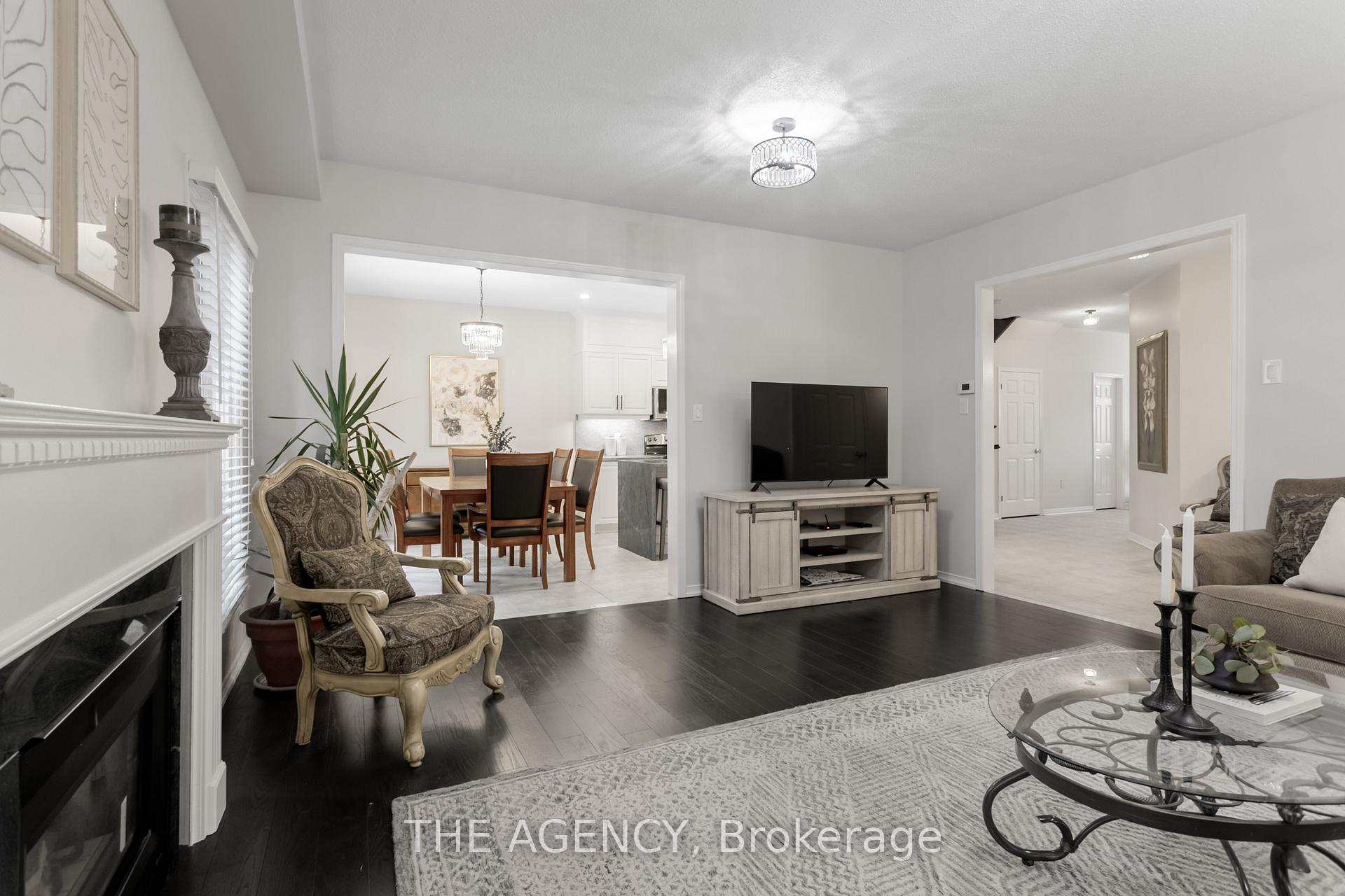 Photo 2 of 13 Smoothwater Street, Brampton, Sandringham-Wellington — HOMEH