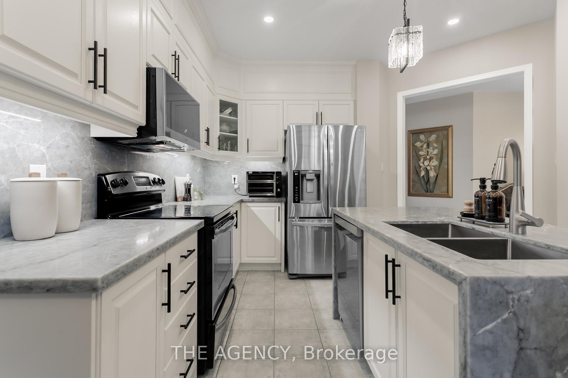 Photo 3 of 13 Smoothwater Street, Brampton, Sandringham-Wellington — HOMEH