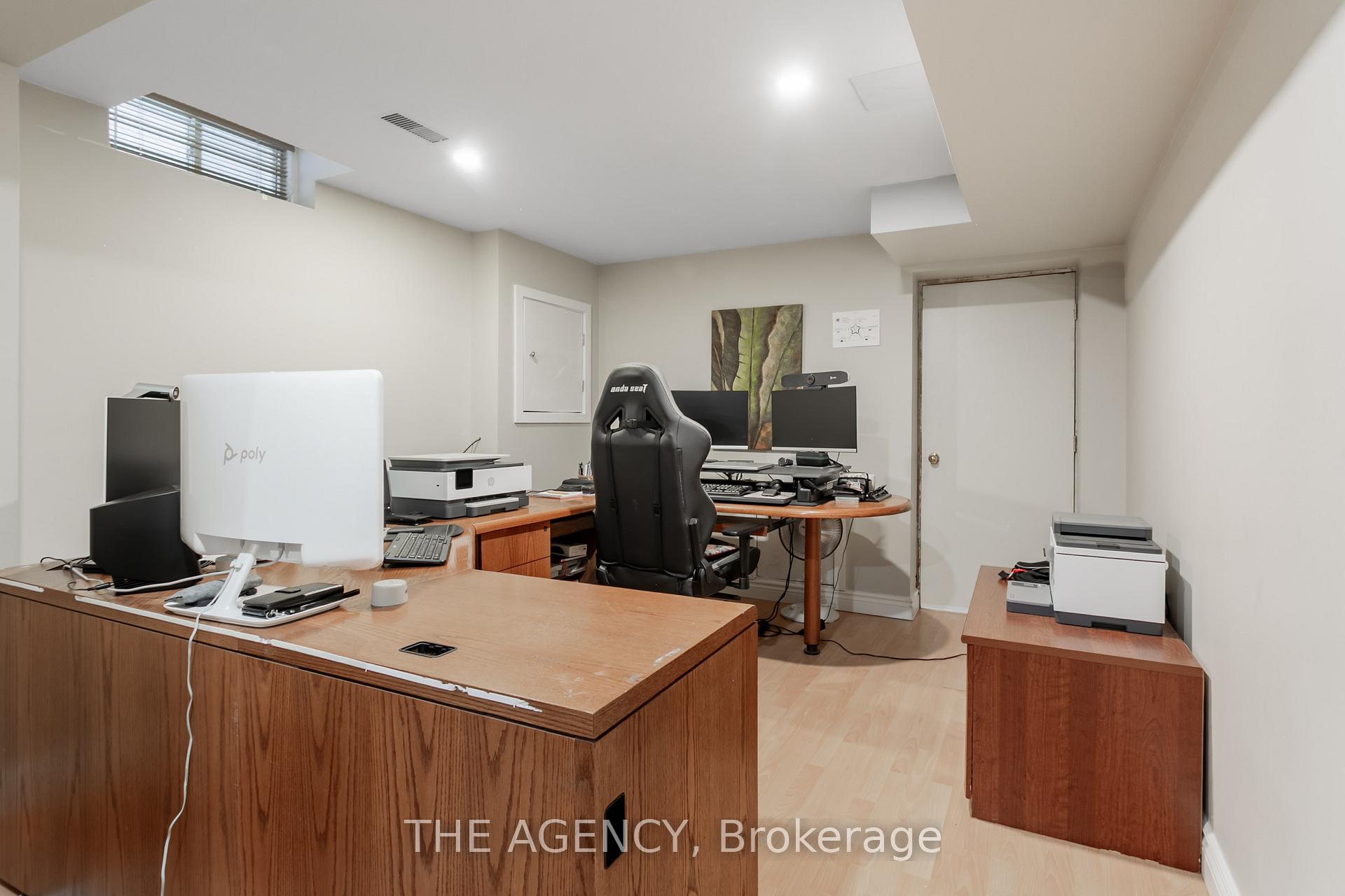 Photo 14 of 13 Smoothwater Street, Brampton, Sandringham-Wellington — HOMEH