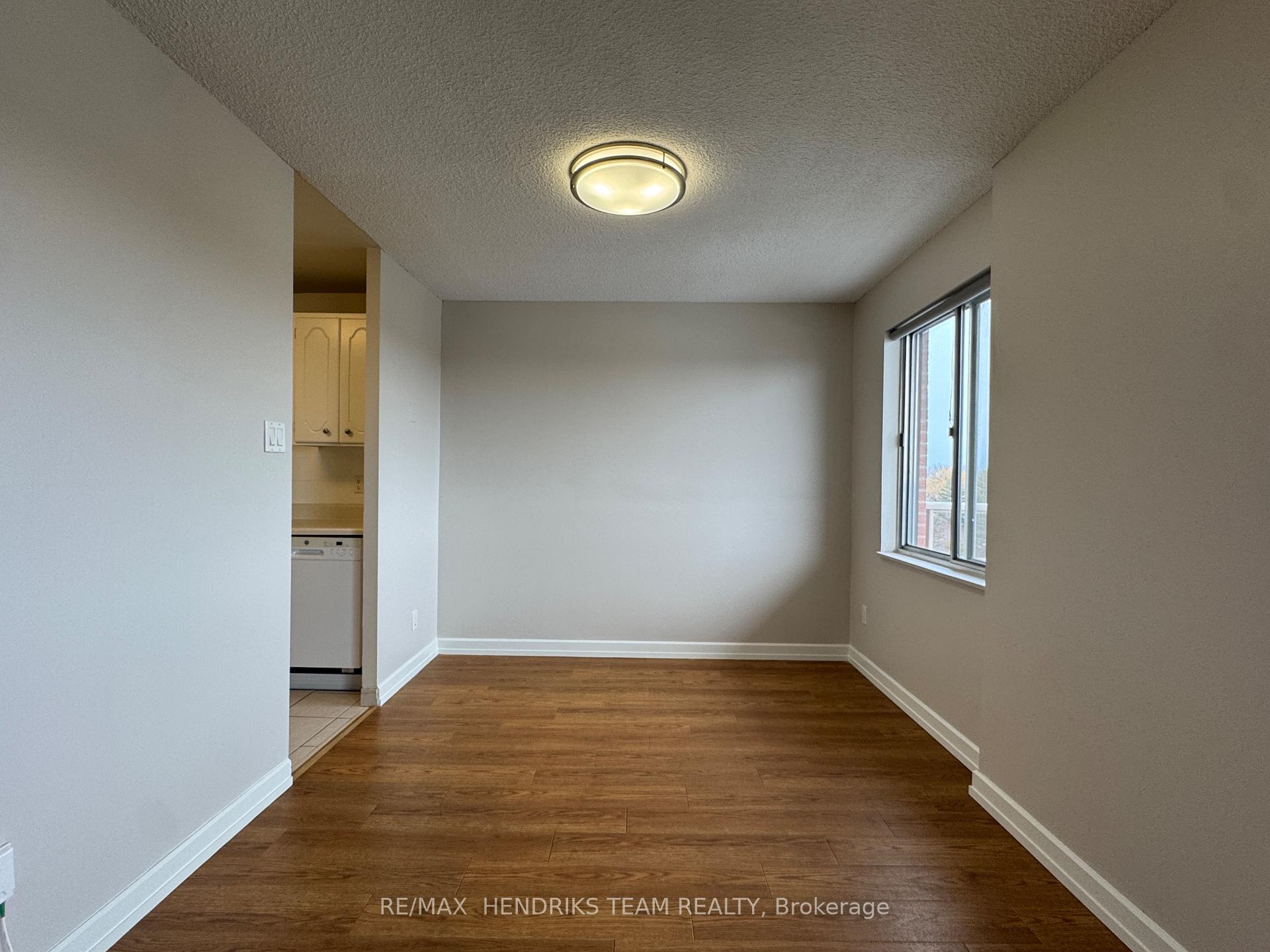 Photo 2 of Unit 609, 610 Lake Street, St. Catharines, Lakeport — HOMEH