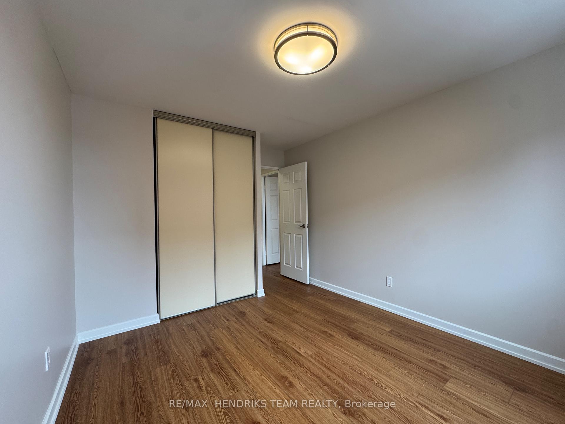 Photo 5 of Unit 707, 610 Lake Street, St. Catharines, Lakeport — HOMEH