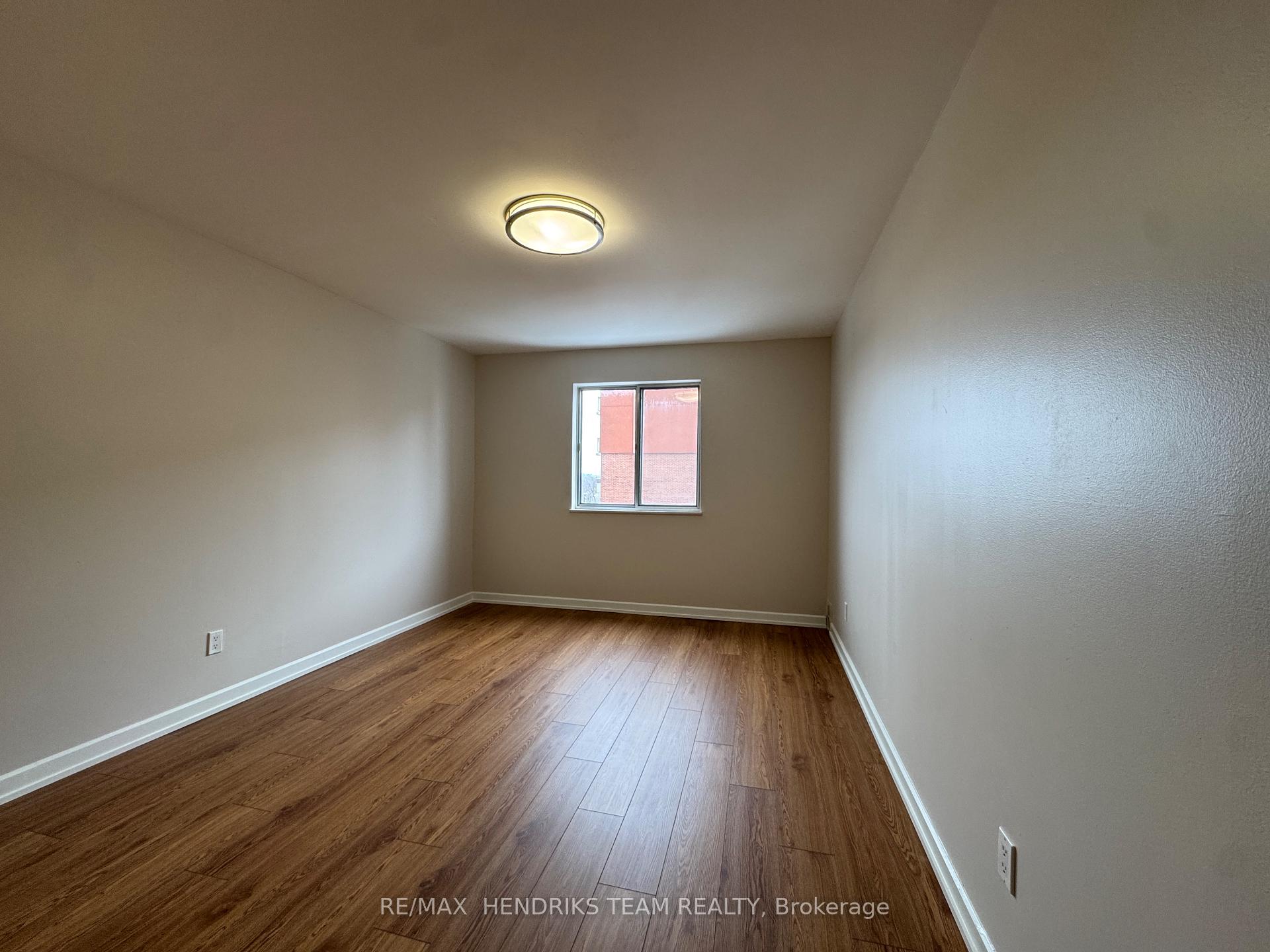 Photo 14 of Unit 707, 610 Lake Street, St. Catharines, Lakeport — HOMEH
