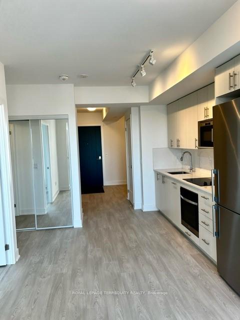 Photo 3 of Unit 421, 2545 Simcoe Street N, Oshawa, Windfields — HOMEH