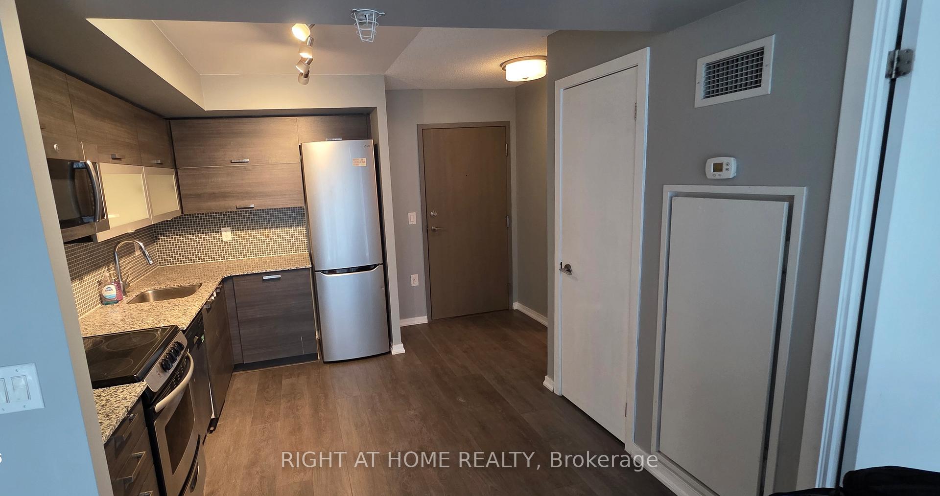 Photo 2 of Unit 2107E, 36 Lisgar Street, Toronto, Little Portugal — HOMEH