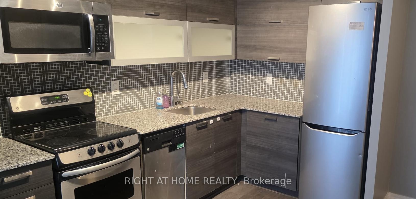 Photo 10 of Unit 2107E, 36 Lisgar Street, Toronto, Little Portugal — HOMEH