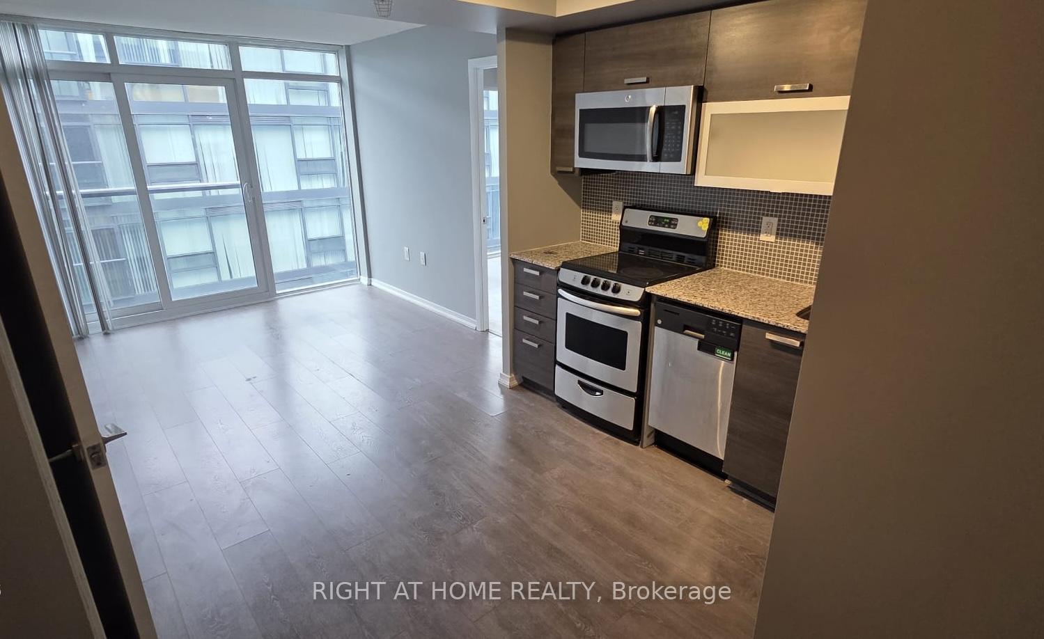Photo 3 of Unit 2107E, 36 Lisgar Street, Toronto, Little Portugal — HOMEH