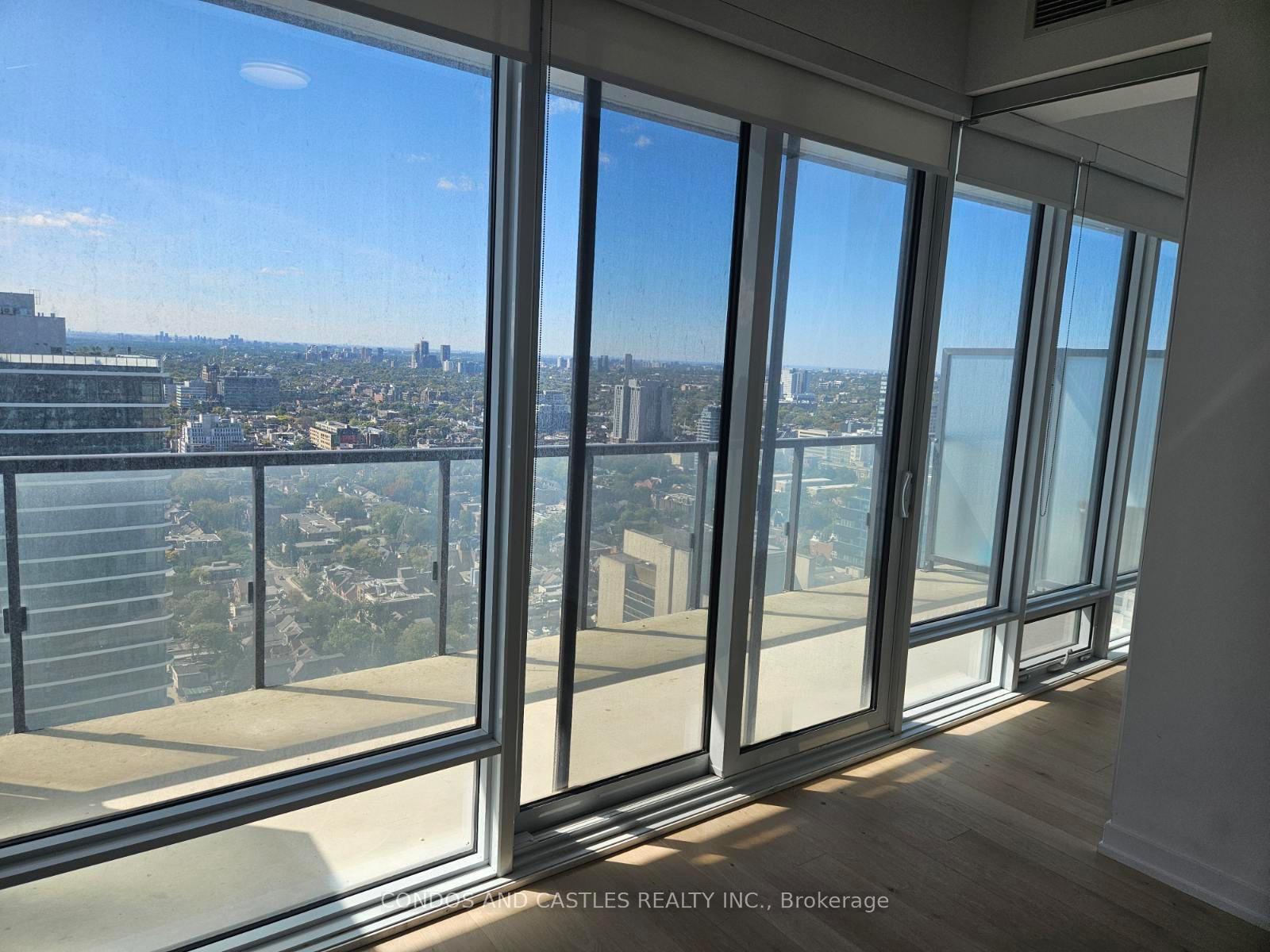 Photo 12 of Unit 2712, 488 University Avenue, Toronto, University — HOMEH
