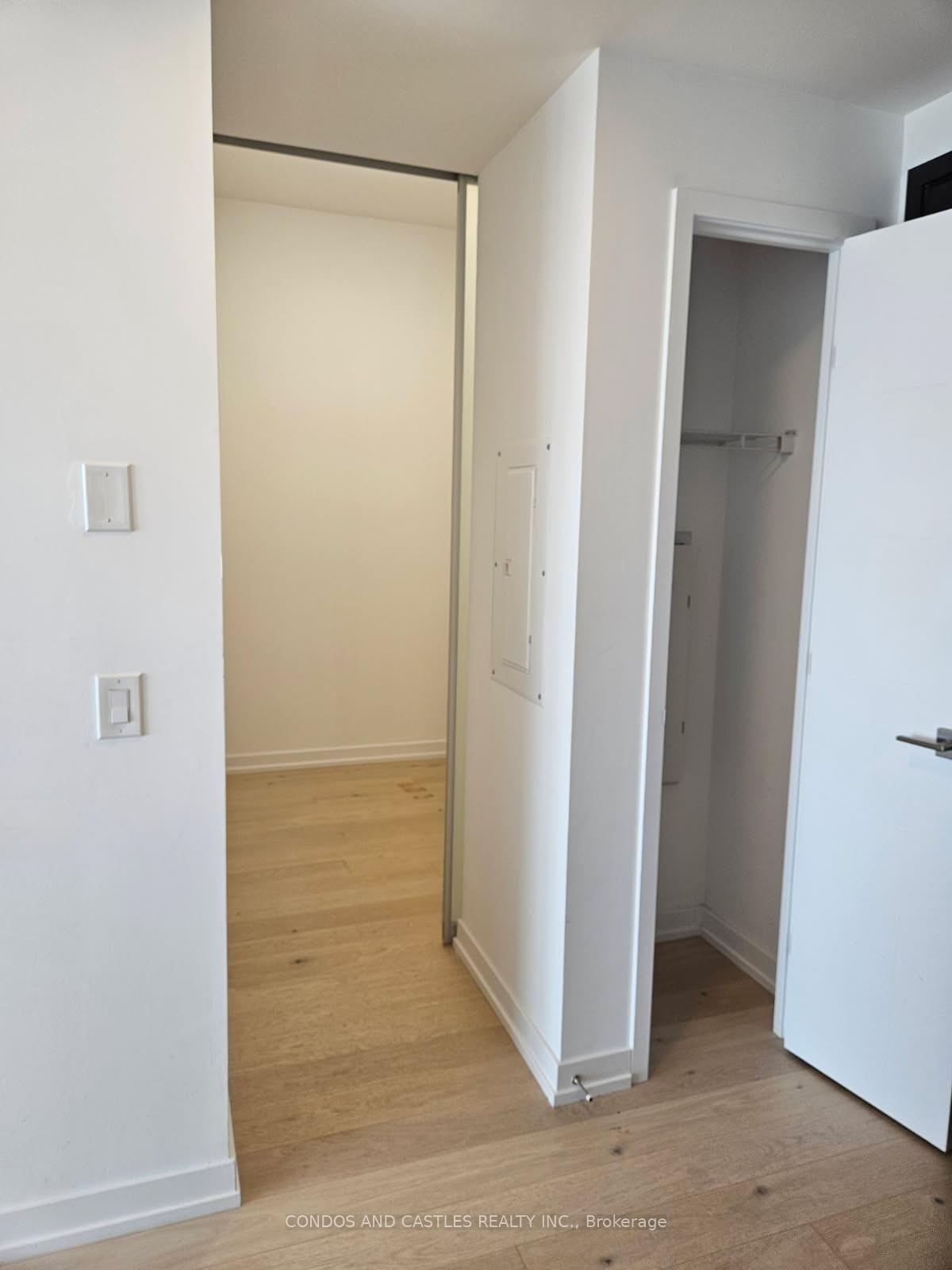 Photo 13 of Unit 2712, 488 University Avenue, Toronto, University — HOMEH