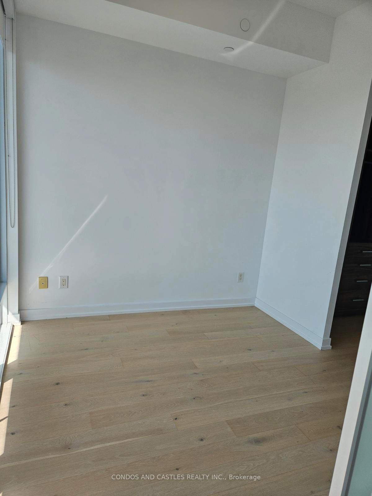 Photo 22 of Unit 2712, 488 University Avenue, Toronto, University — HOMEH