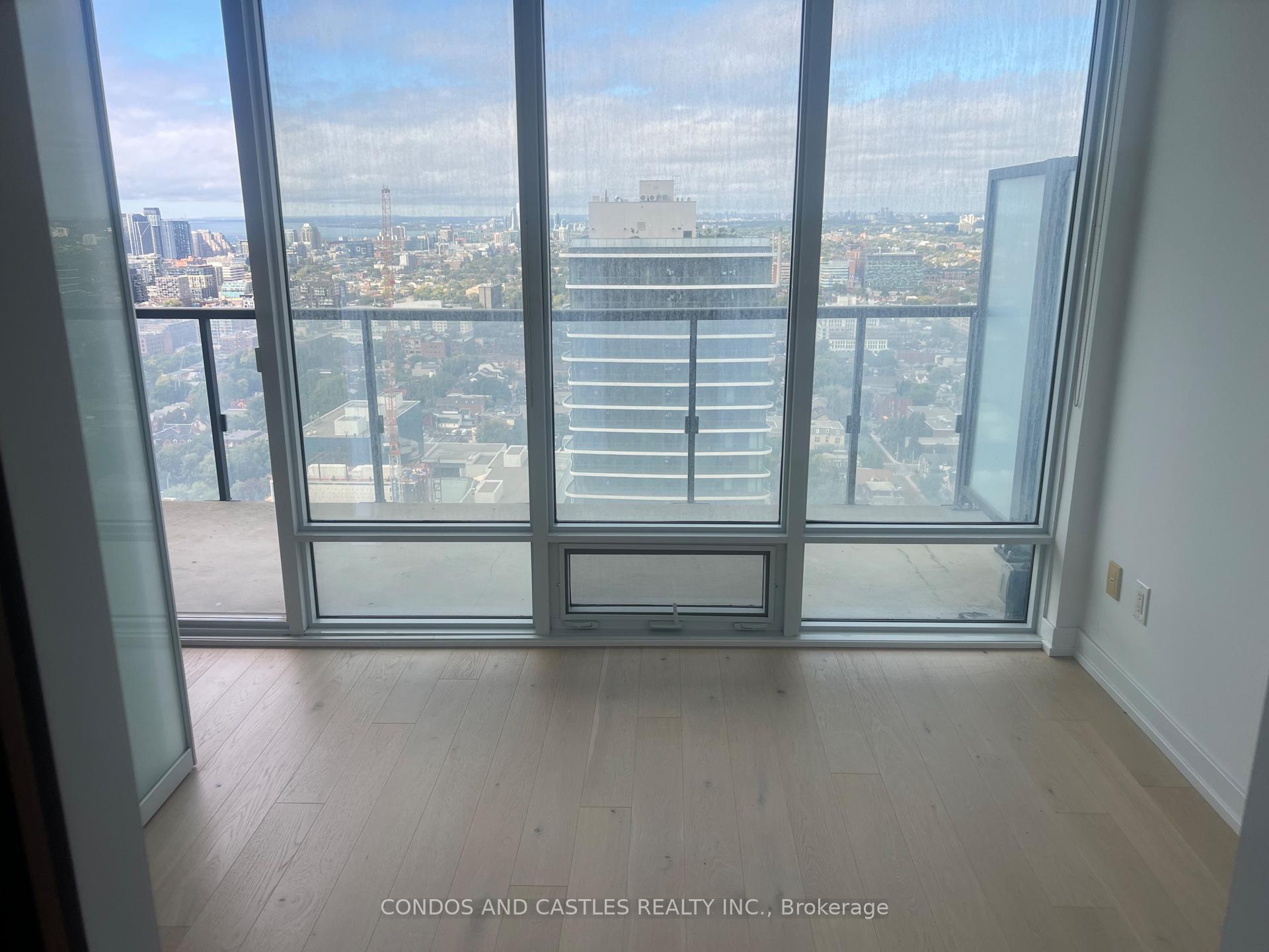 Photo 27 of Unit 2712, 488 University Avenue, Toronto, University — HOMEH