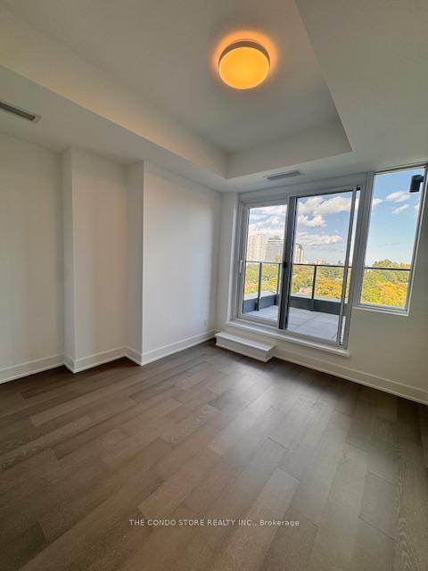 Photo 6 of Unit 903, 8 Manor Road W, Toronto, Yonge-Eglinton — HOMEH