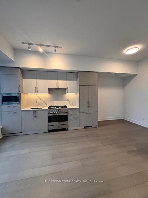 Photo 12 of Unit 903, 8 Manor Road W, Toronto, Yonge-Eglinton — HOMEH