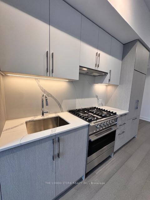 Photo 11 of Unit 903, 8 Manor Road W, Toronto, Yonge-Eglinton — HOMEH