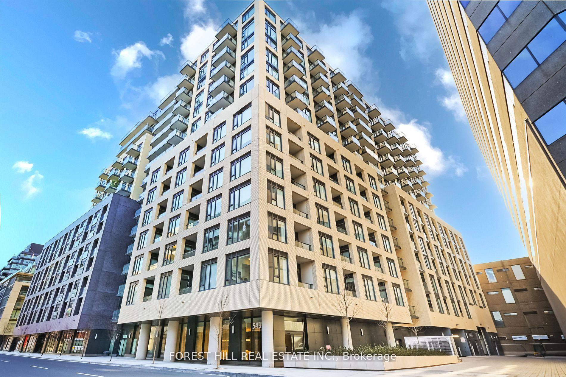 Front of Unit 1426, 543 Richmond Street W