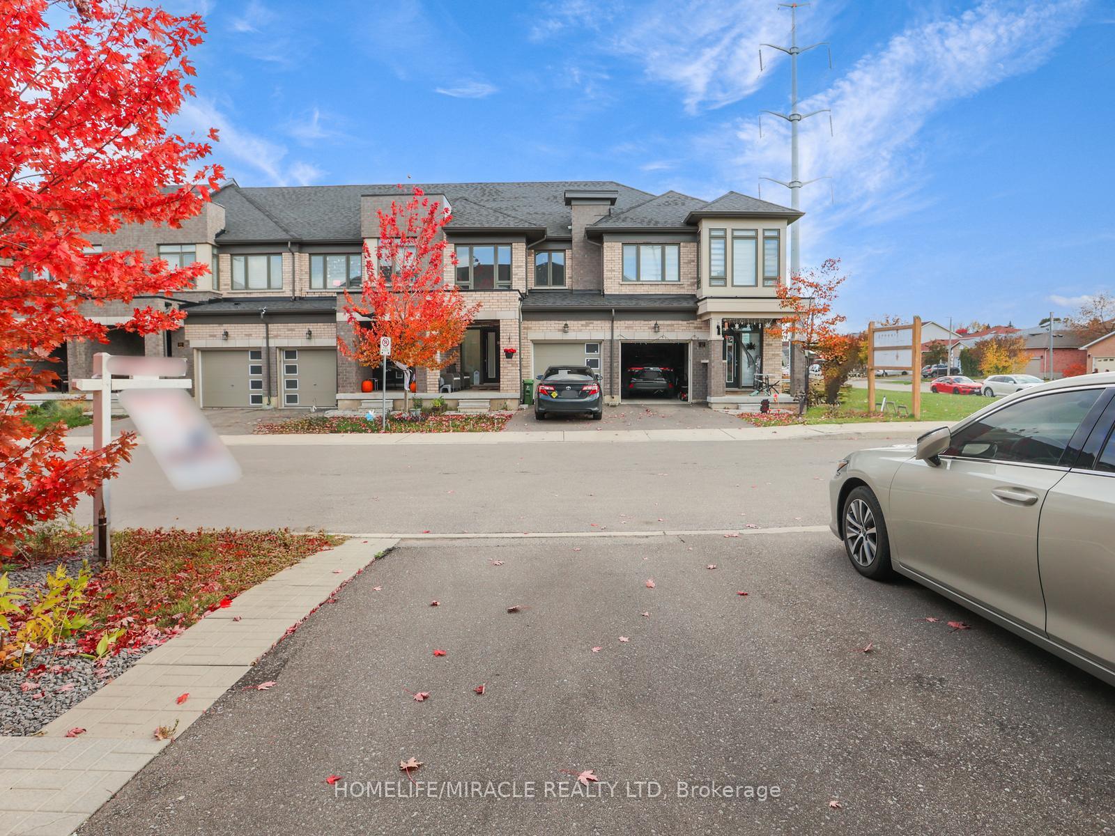 Front of Unit 100, 166 Deerpath Drive