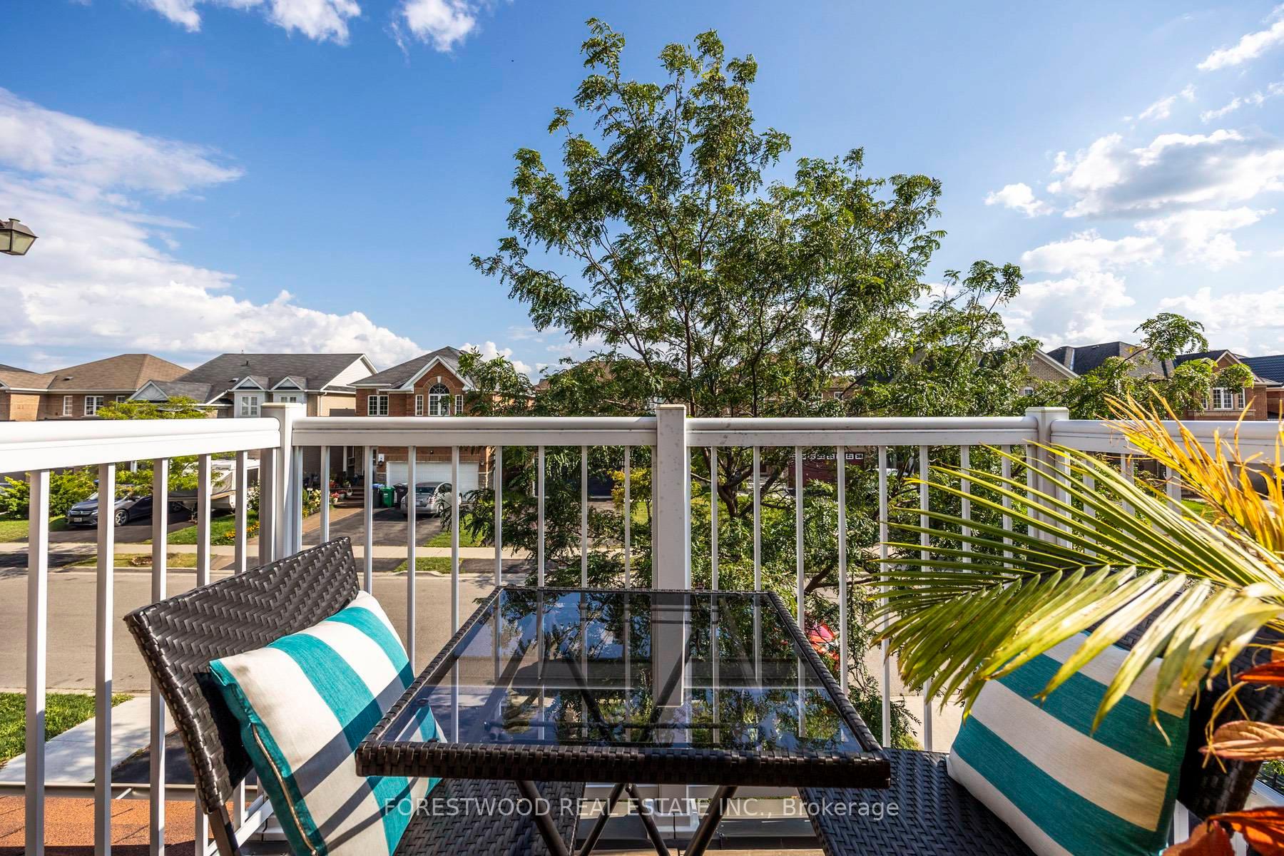Photo 15 of 28 Sugarberry Drive, Brampton, Credit Valley — HOMEH