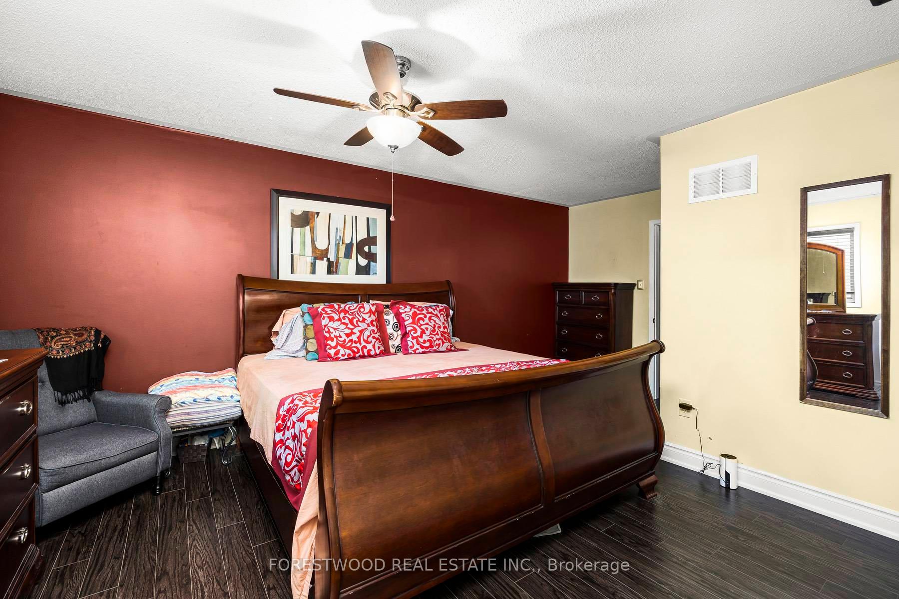 Photo 16 of 28 Sugarberry Drive, Brampton, Credit Valley — HOMEH