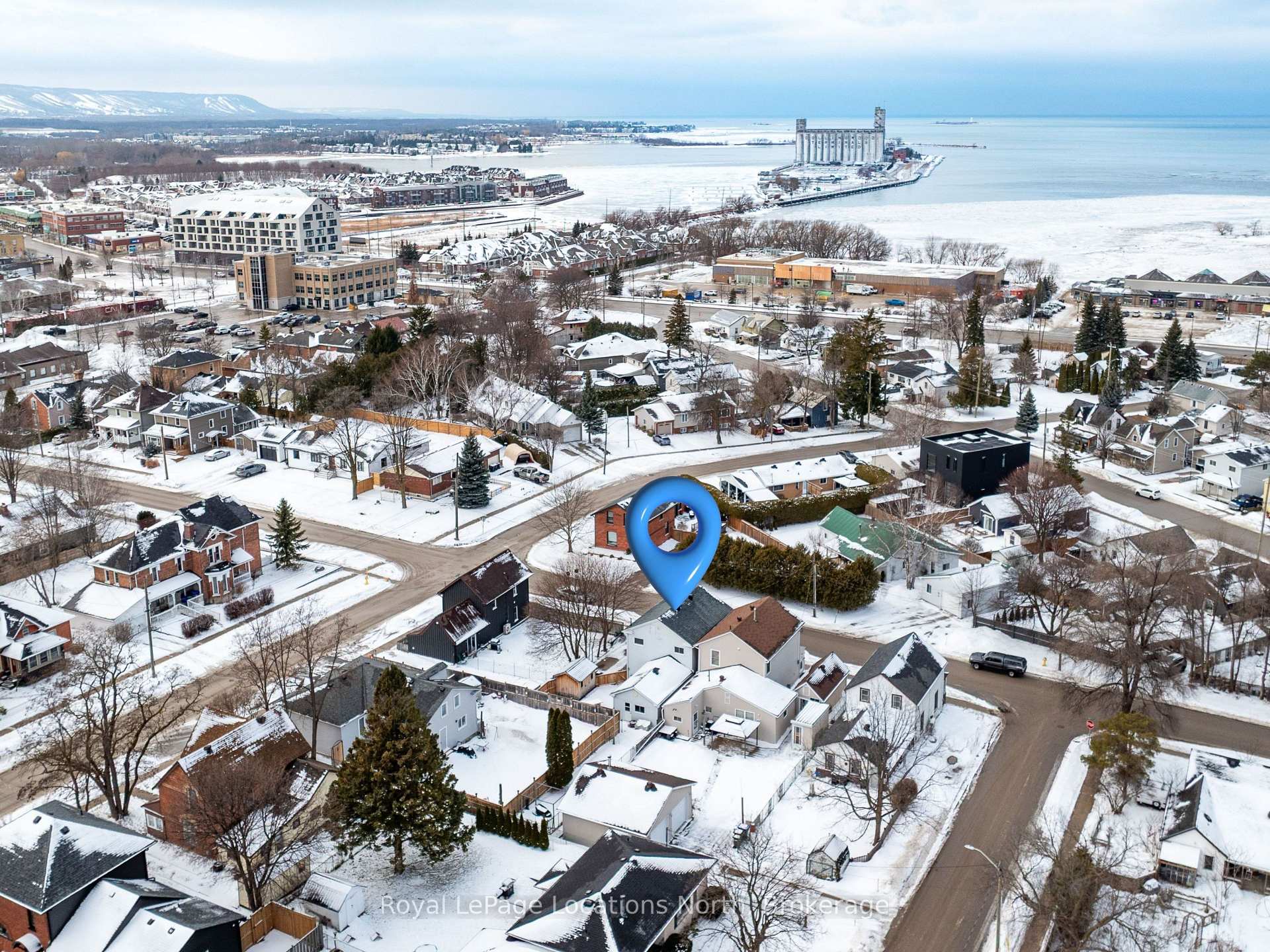 Photo 1 of 242 Simcoe Street, Collingwood — HOMEH