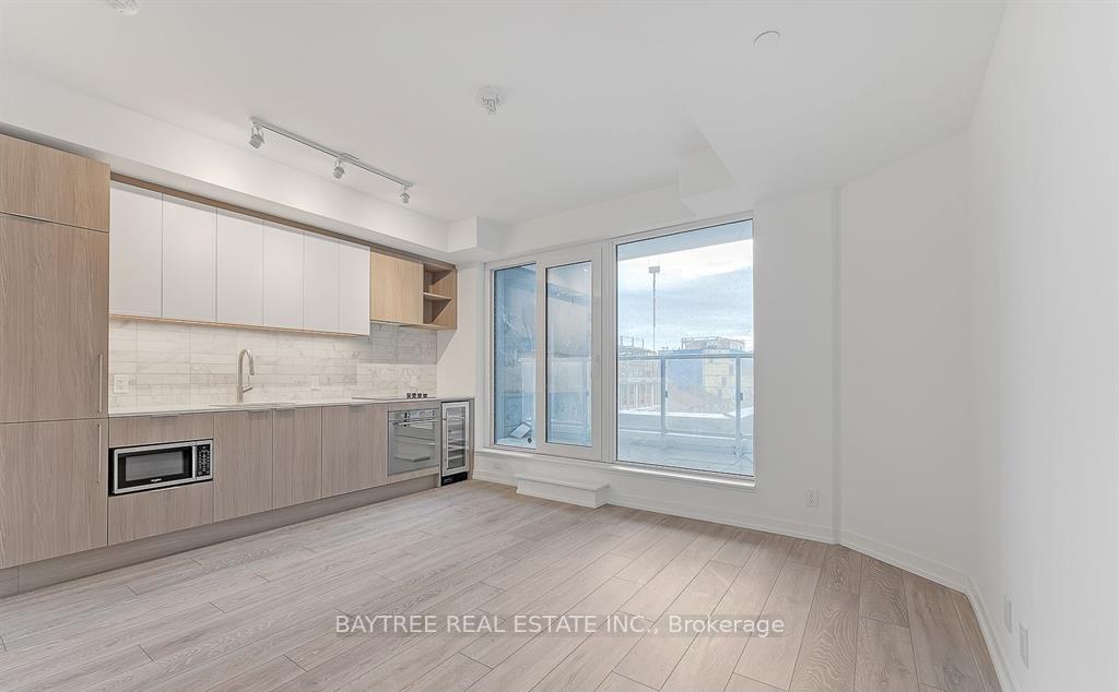 Photo 1 of Unit 506, 2020 Bathurst Street, Toronto, Humewood-Cedarvale — HOMEH