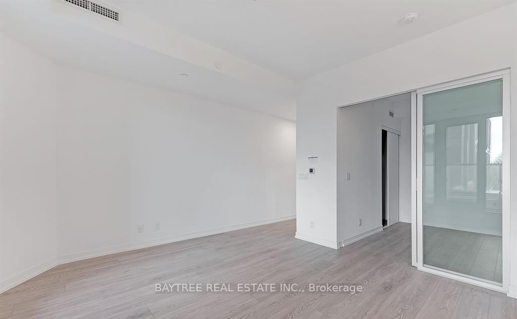 Photo 5 of Unit 506, 2020 Bathurst Street, Toronto, Humewood-Cedarvale — HOMEH