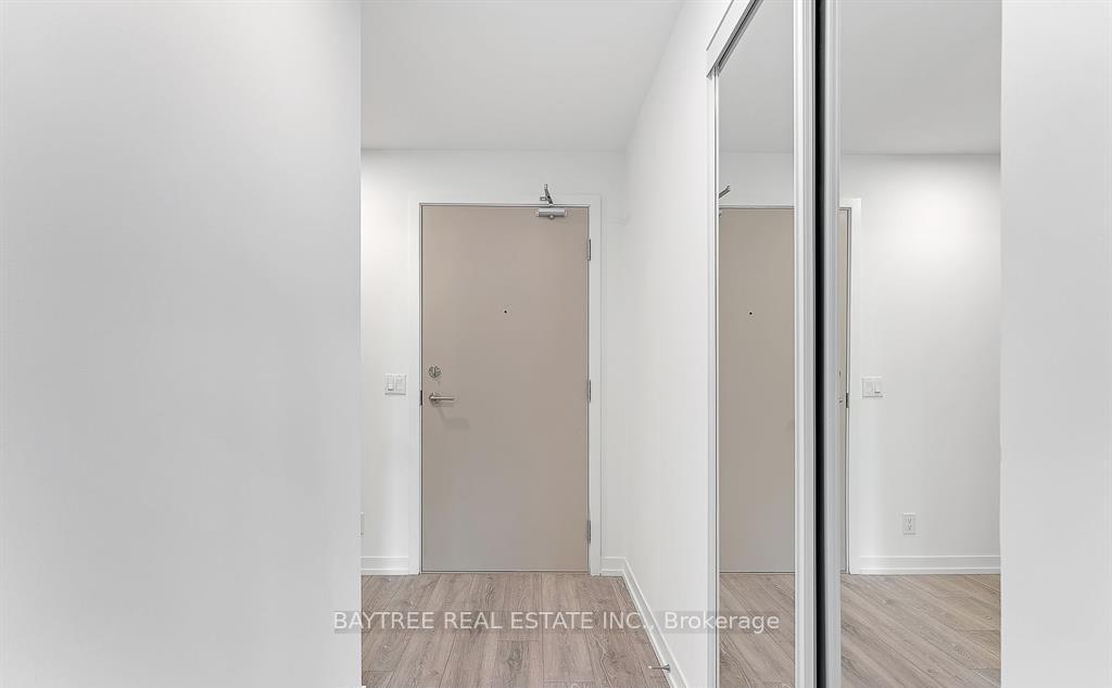 Photo 9 of Unit 506, 2020 Bathurst Street, Toronto, Humewood-Cedarvale — HOMEH