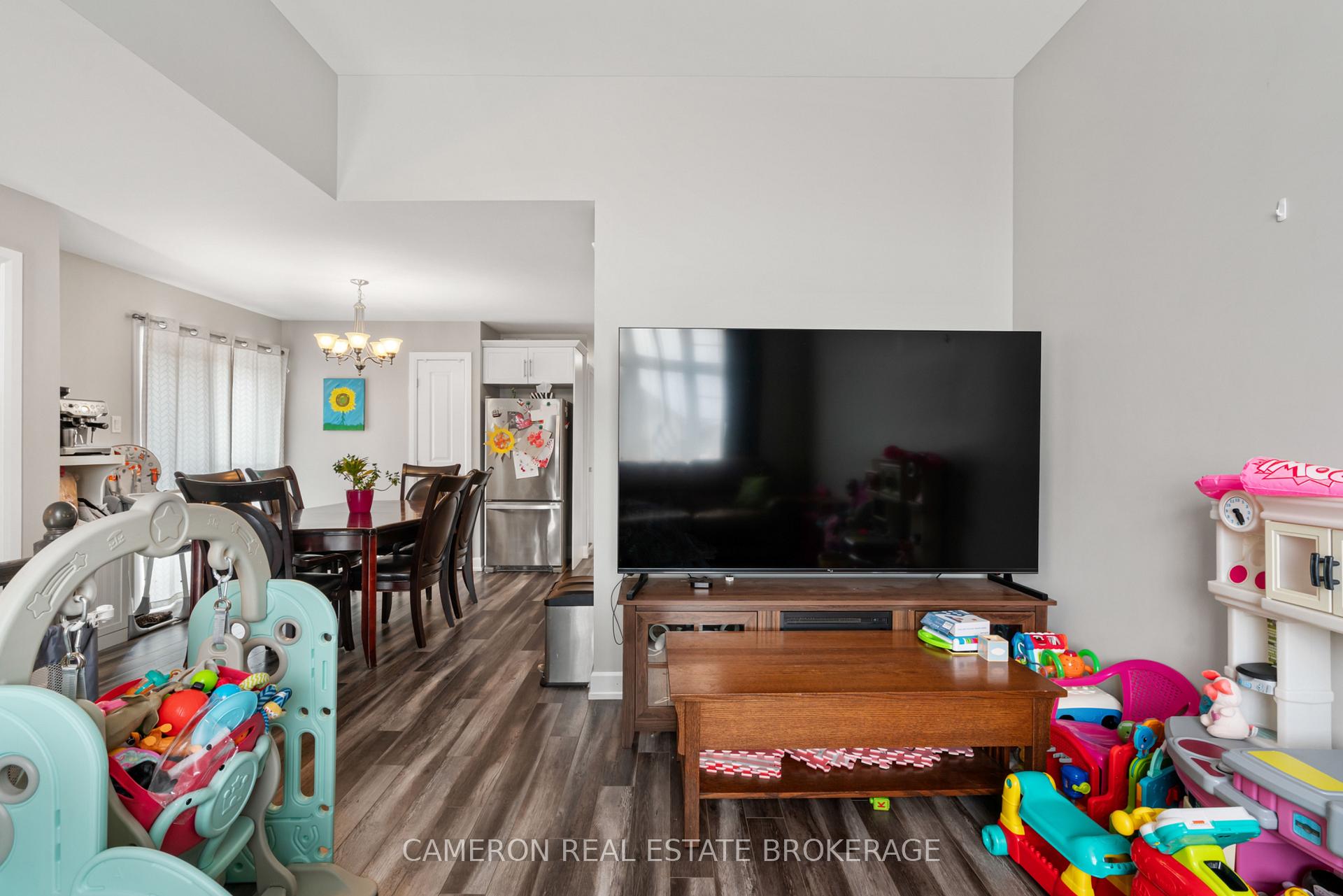Photo 4 of 208 Bellwood Drive, Cornwall — HOMEH