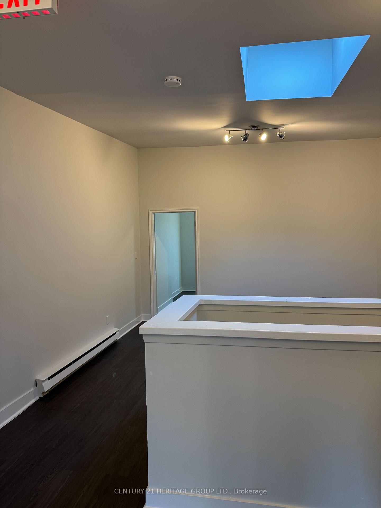Photo 9 of Unit 300, 508 Yonge Street, Toronto, Bay Street Corridor — HOMEH