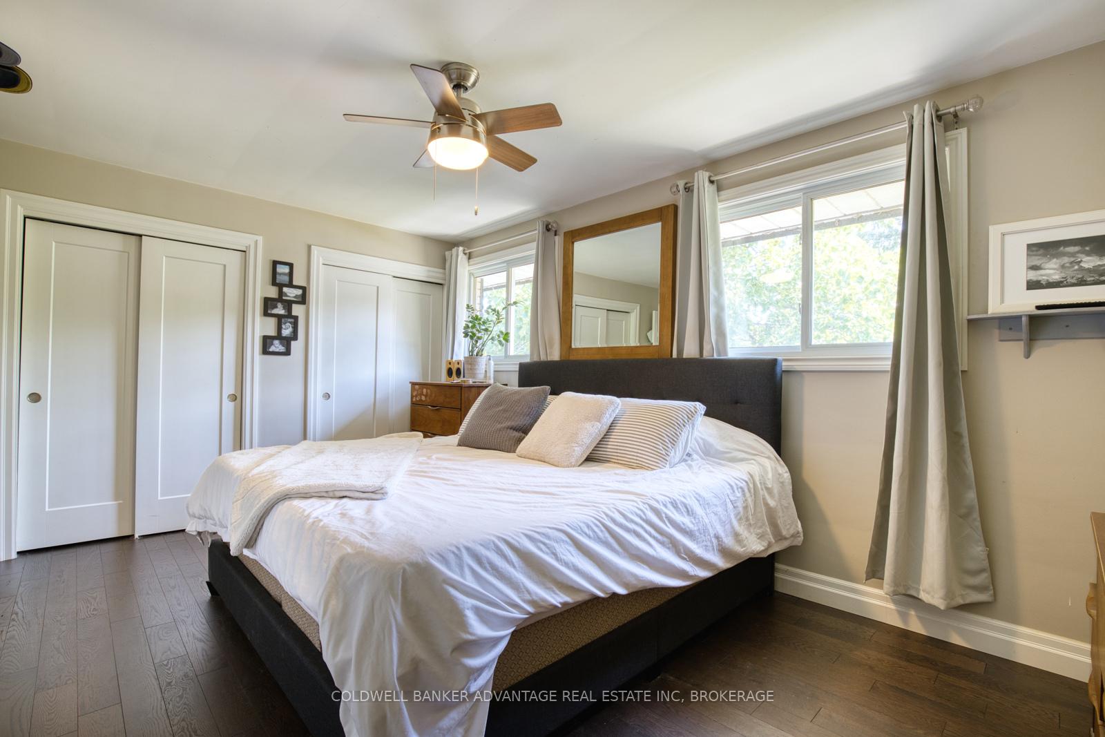 Photo 3 of 20 Karen Crescent, Grimsby, Grimsby Beach — HOMEH