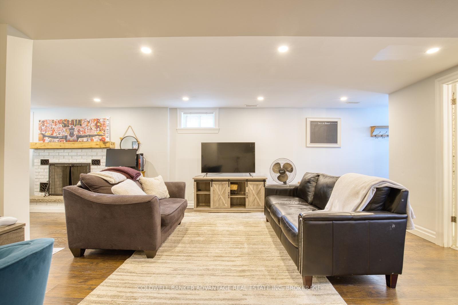 Photo 5 of 20 Karen Crescent, Grimsby, Grimsby Beach — HOMEH