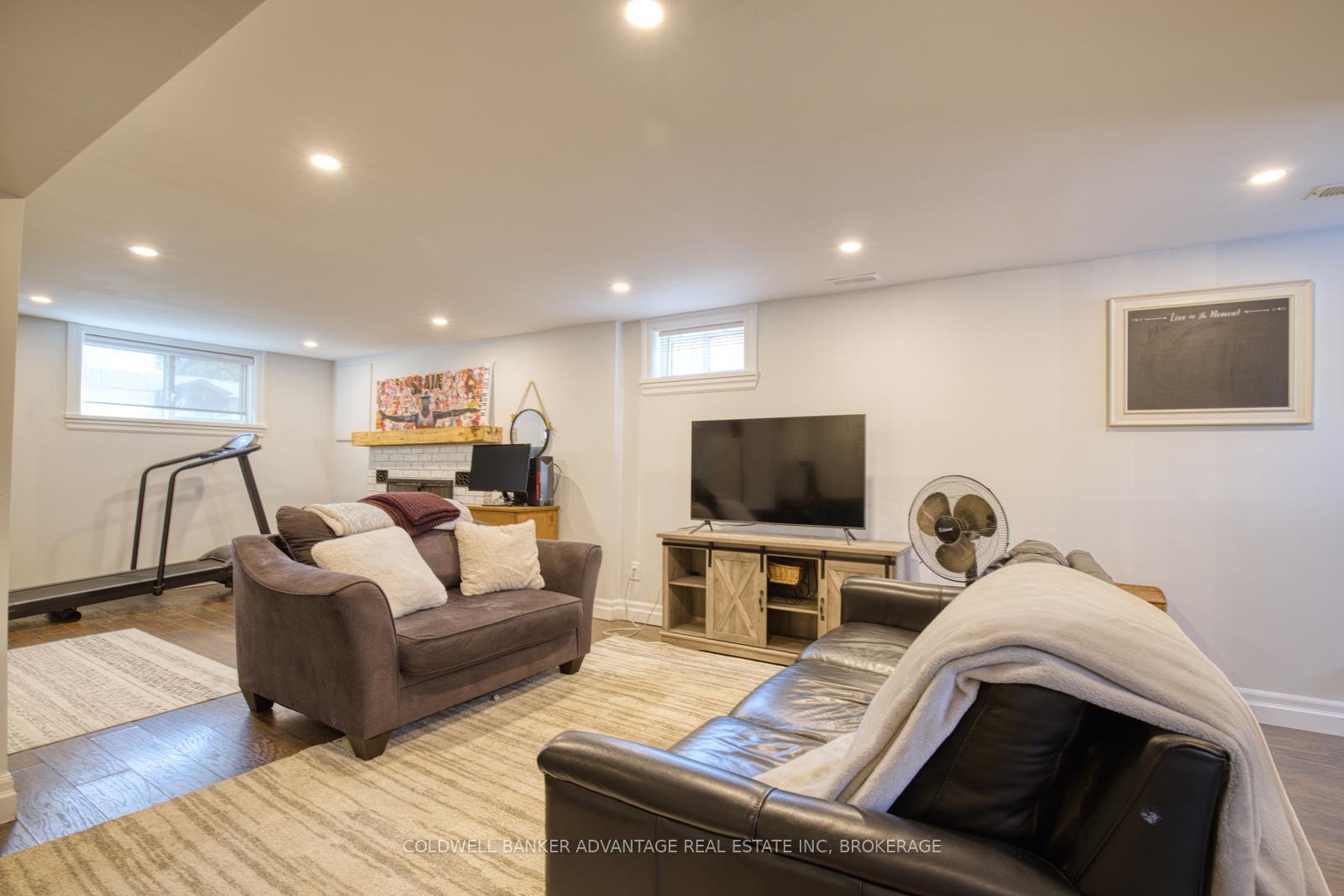 Photo 35 of 20 Karen Crescent, Grimsby, Grimsby Beach — HOMEH
