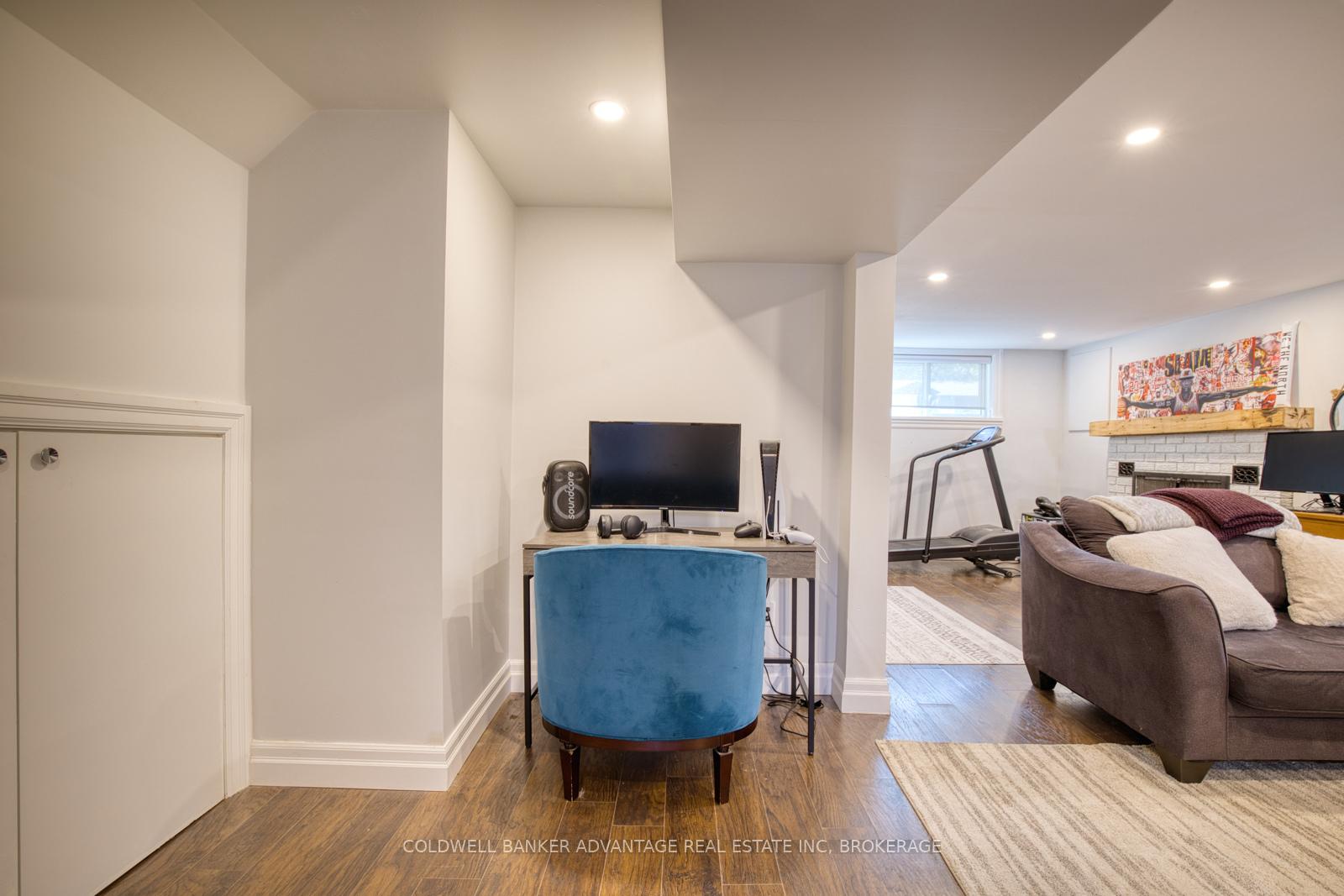 Photo 8 of 20 Karen Crescent, Grimsby, Grimsby Beach — HOMEH