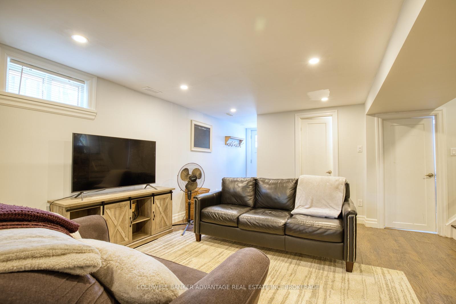 Photo 38 of 20 Karen Crescent, Grimsby, Grimsby Beach — HOMEH