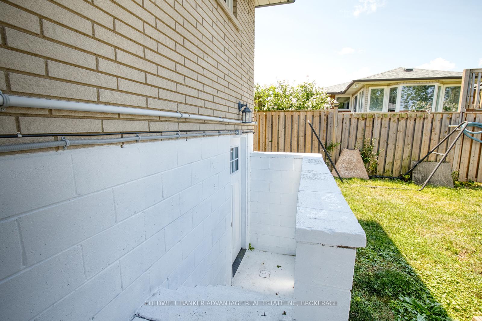Photo 28 of 20 Karen Crescent, Grimsby, Grimsby Beach — HOMEH