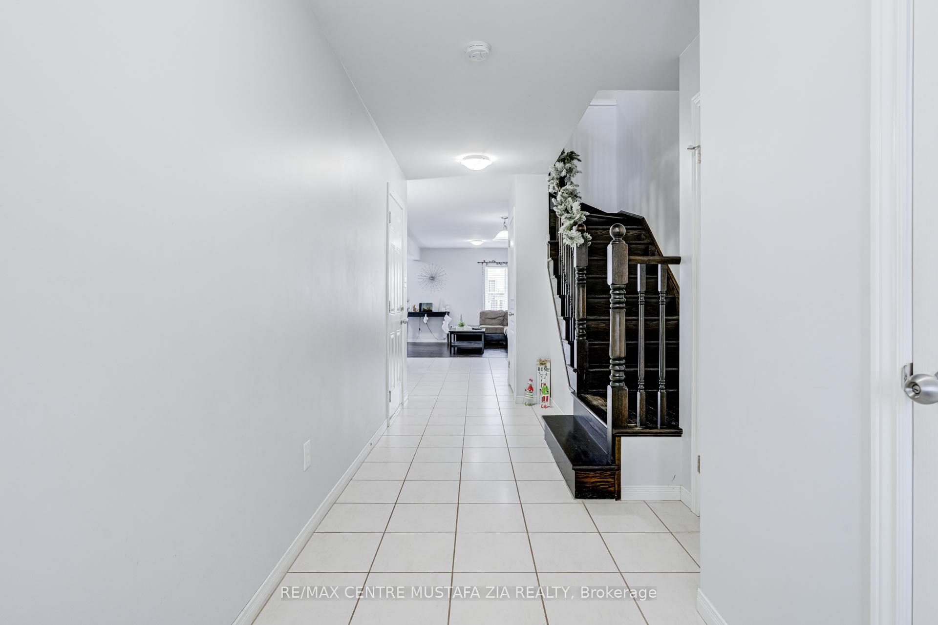 Photo 16 of 43 Trafalgar Drive, Hamilton, Stoney Creek — HOMEH