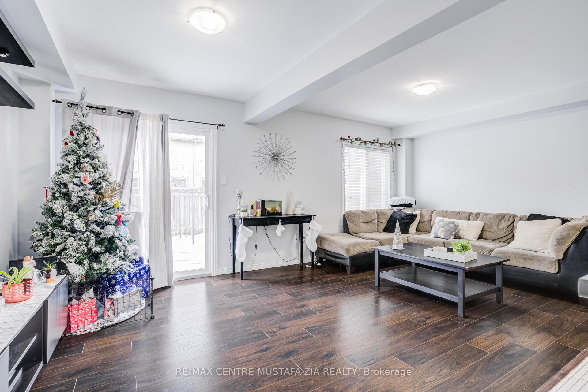 Photo 21 of 43 Trafalgar Drive, Hamilton, Stoney Creek — HOMEH