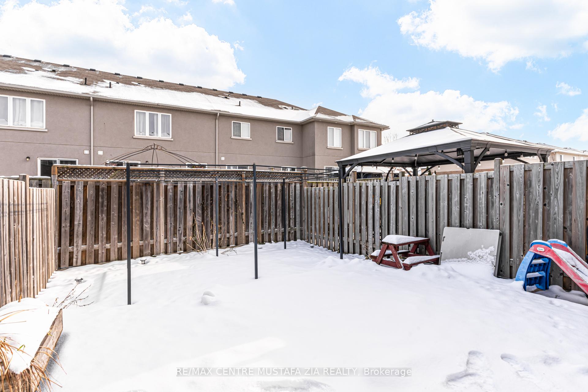 Photo 8 of 43 Trafalgar Drive, Hamilton, Stoney Creek — HOMEH