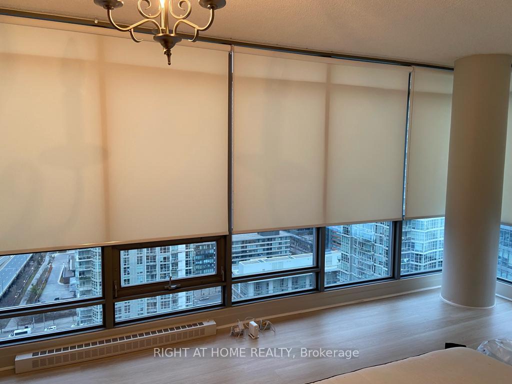 Photo 8 of Unit 3007, 5 Mariner Terrace, Toronto, Waterfront Communities — HOMEH
