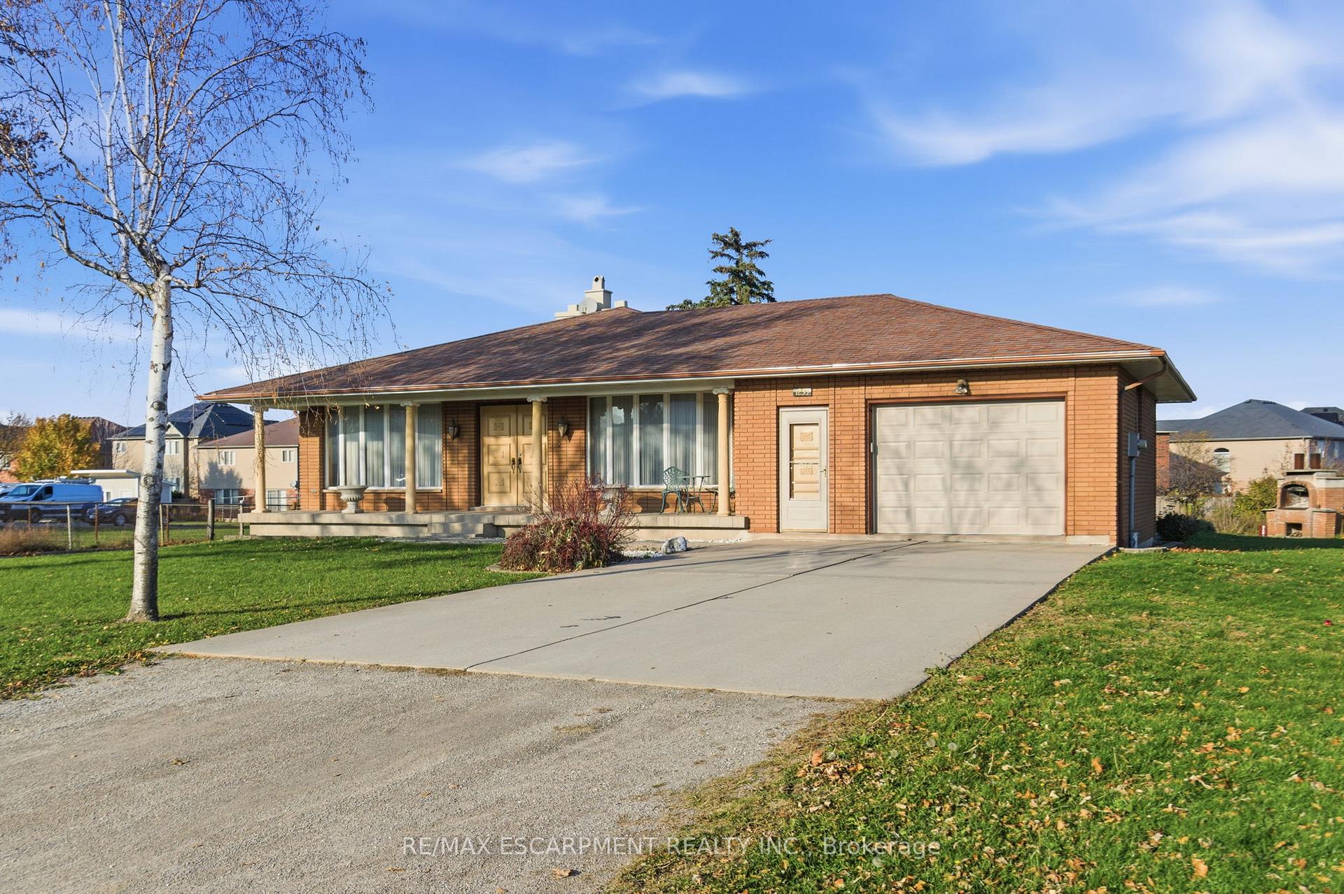 Photo 3 of 1235 Barton Street, Hamilton, Winona — HOMEH