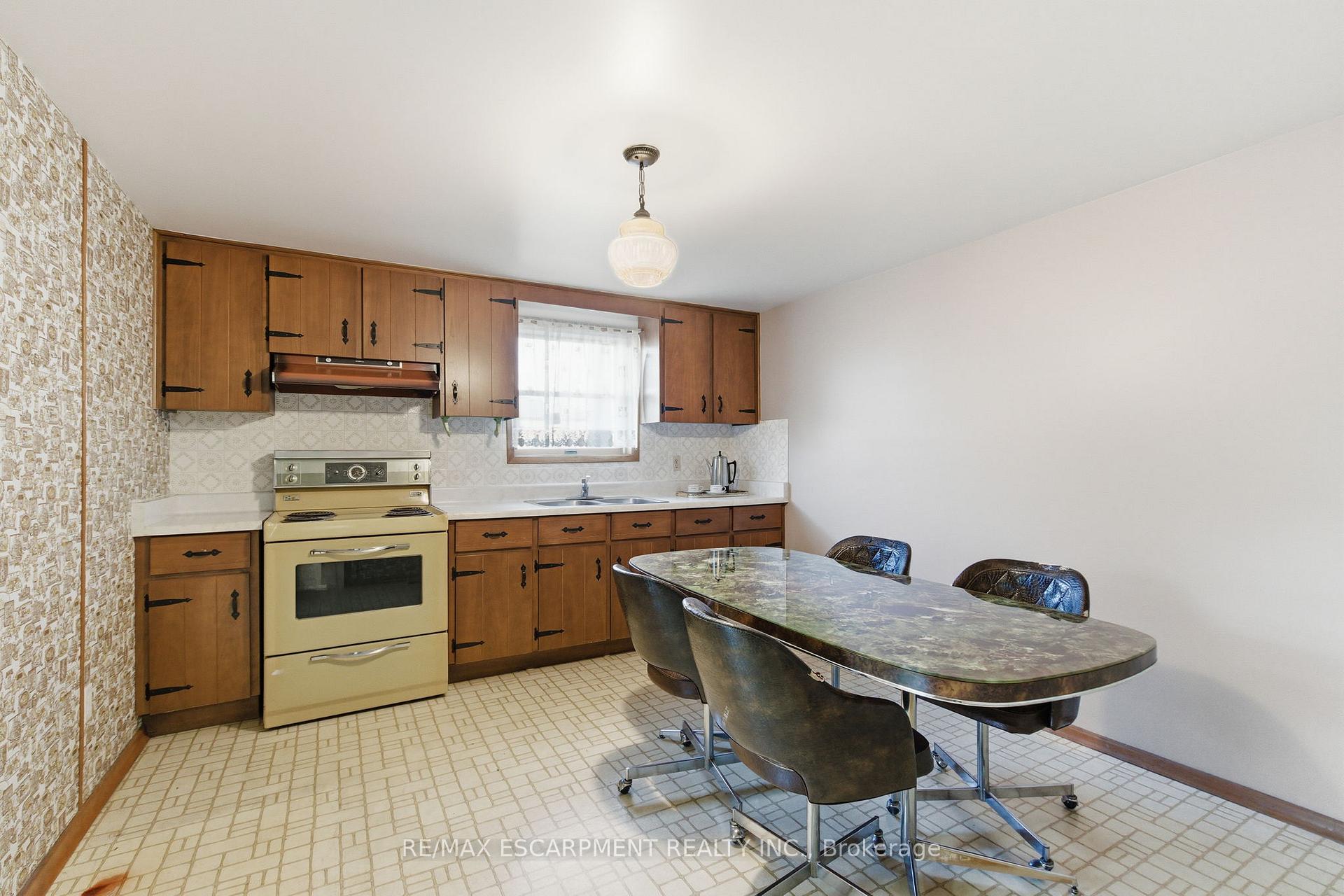 Photo 22 of 1235 Barton Street, Hamilton, Winona — HOMEH