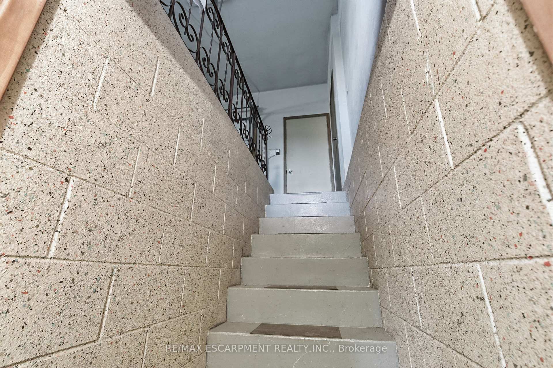 Photo 40 of 1235 Barton Street, Hamilton, Winona — HOMEH