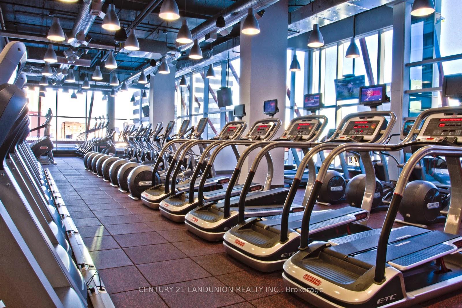 Photo 5 of Unit 2706, 386 Yonge Street, Toronto, Bay Street Corridor — HOMEH