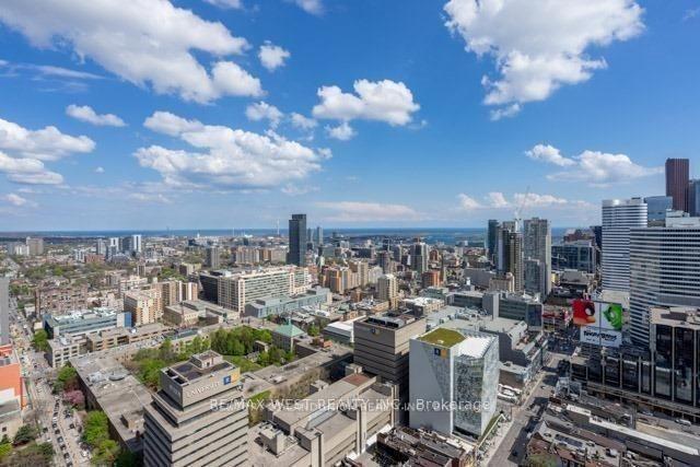 Photo 6 of Unit 2706, 386 Yonge Street, Toronto, Bay Street Corridor — HOMEH