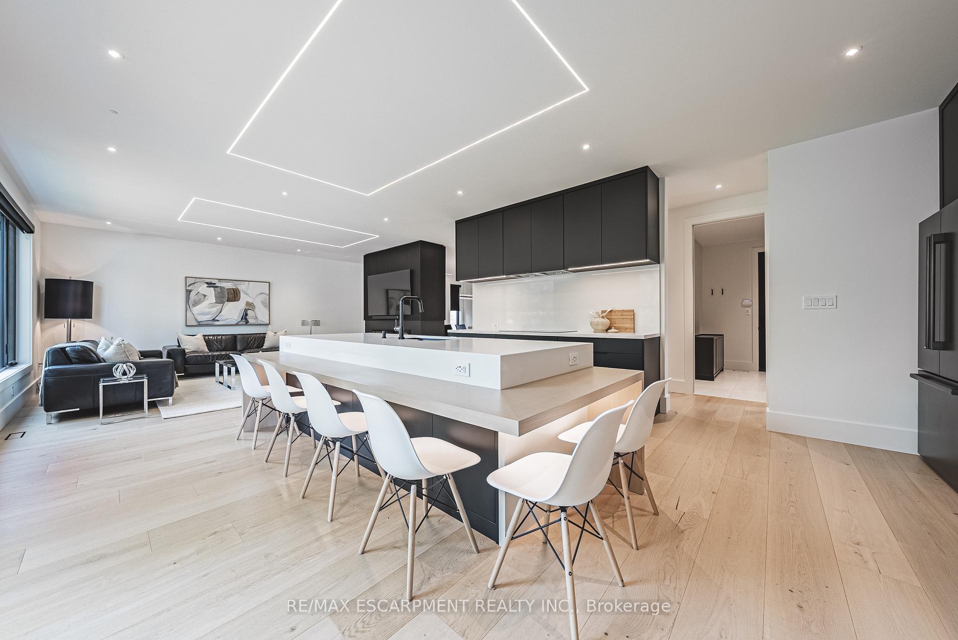 Photo 33 of 135 Eleanor Avenue, Hamilton, Eleanor — HOMEH