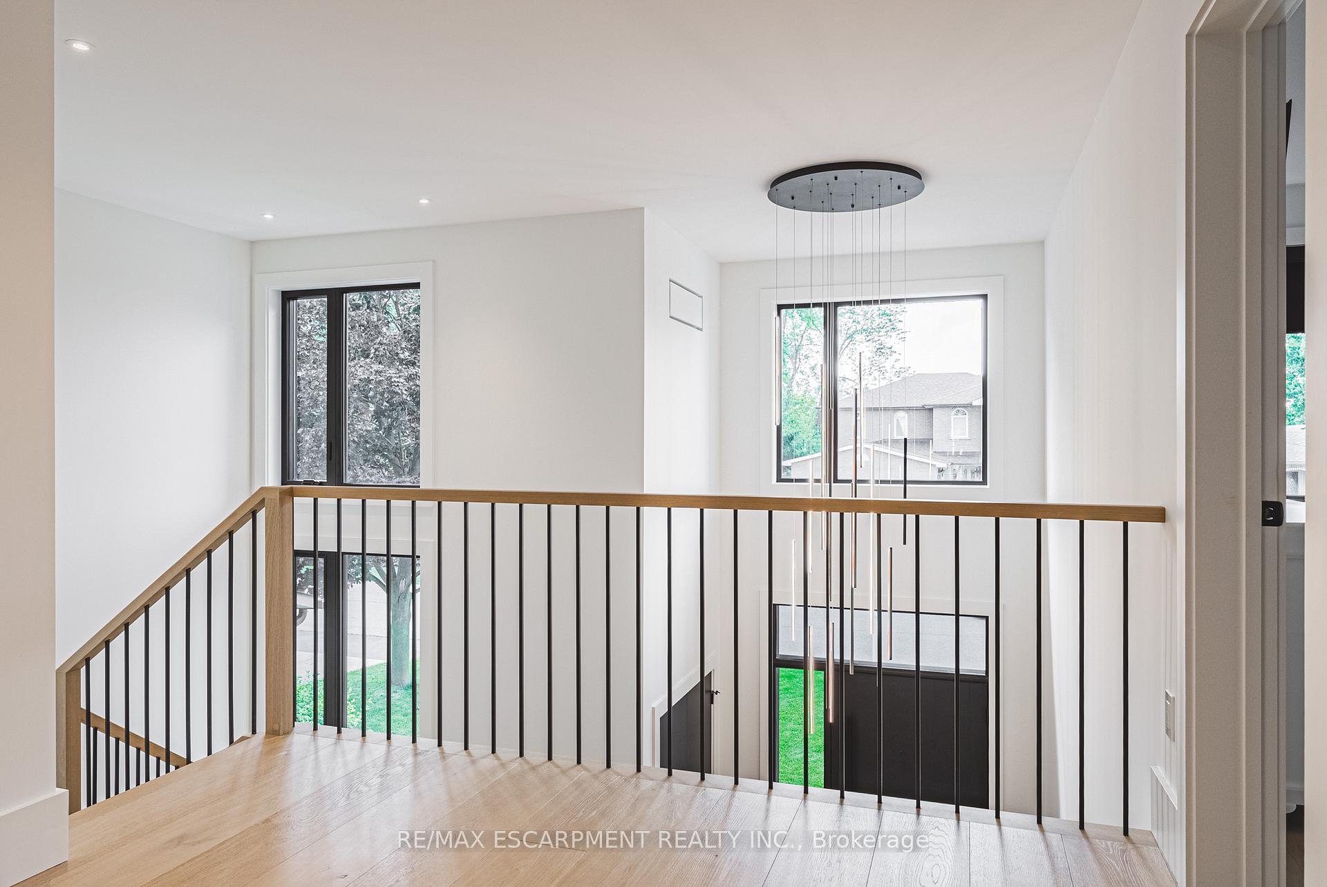Photo 14 of 135 Eleanor Avenue, Hamilton, Eleanor — HOMEH