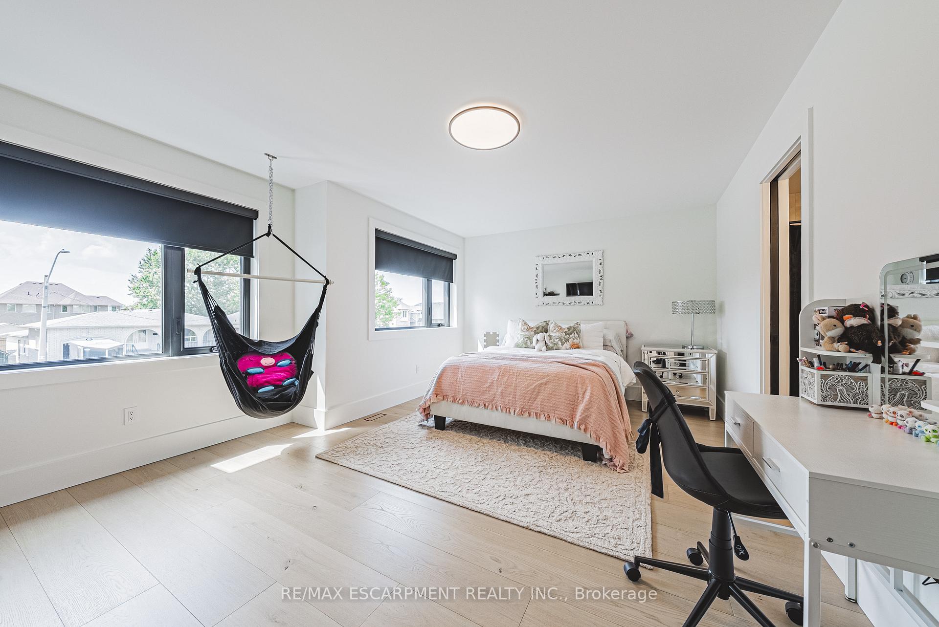 Photo 5 of 135 Eleanor Avenue, Hamilton, Eleanor — HOMEH