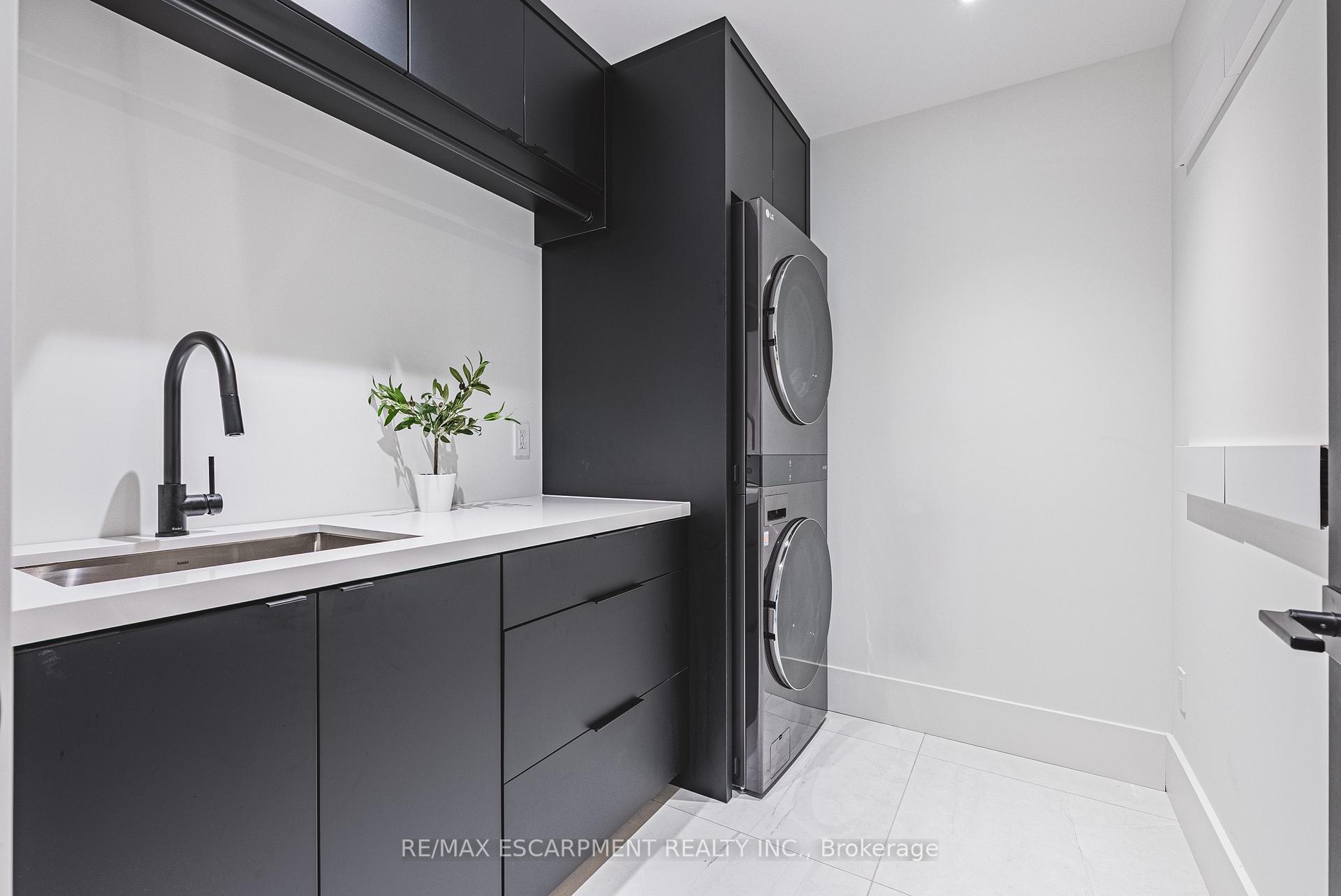 Photo 13 of 135 Eleanor Avenue, Hamilton, Eleanor — HOMEH