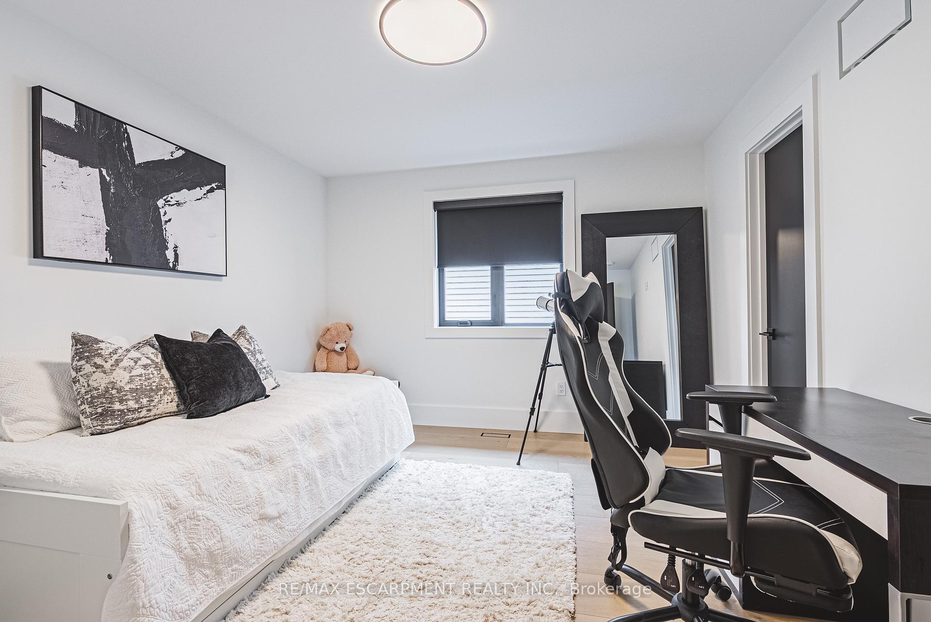 Photo 19 of 135 Eleanor Avenue, Hamilton, Eleanor — HOMEH