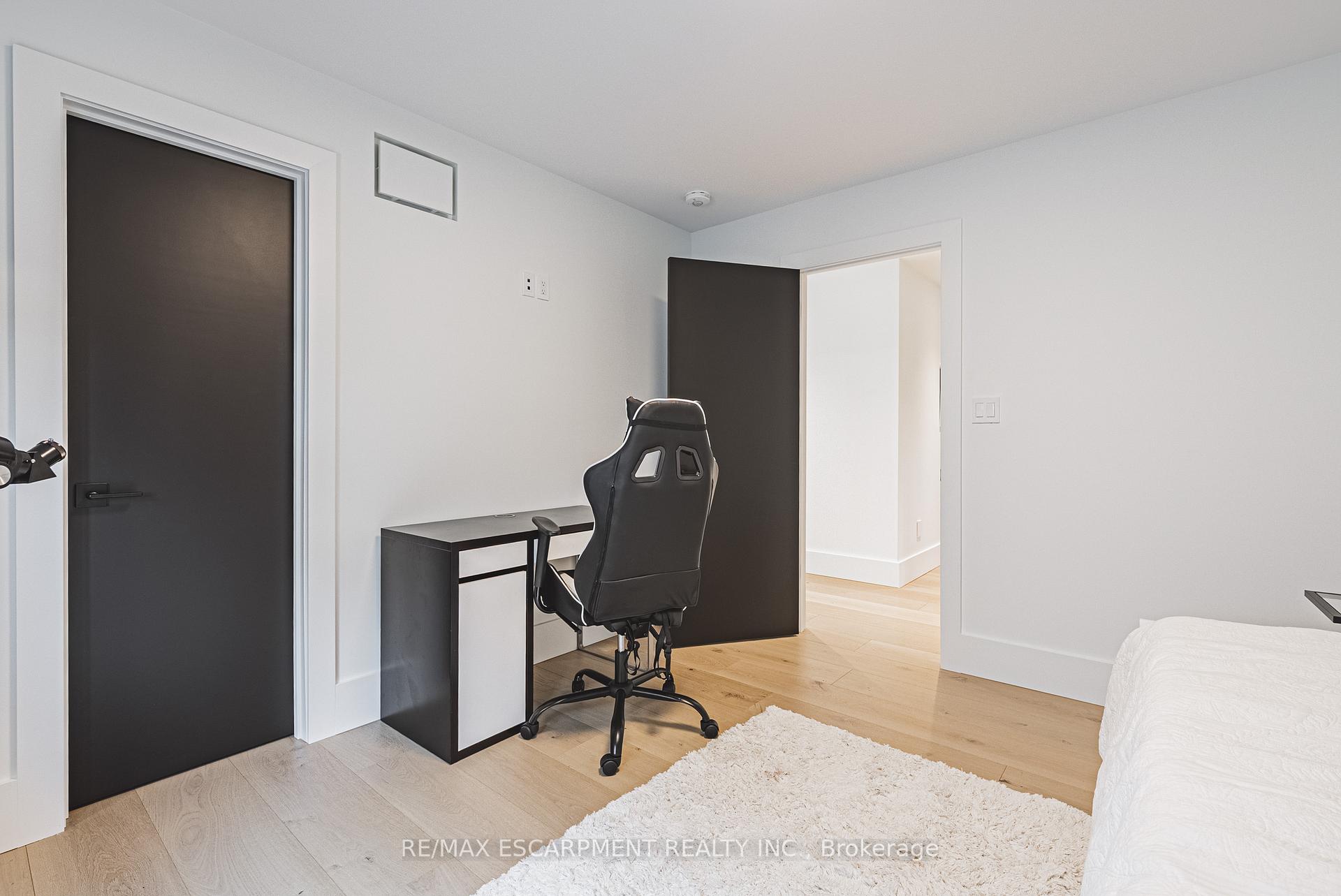 Photo 17 of 135 Eleanor Avenue, Hamilton, Eleanor — HOMEH
